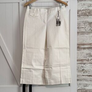 NWT - Express Correspondent Crop in cotton sateen